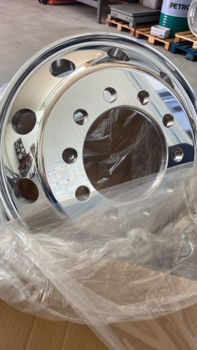 9.00x22.5 Polírozott alufelni teher-konnyufem-felni